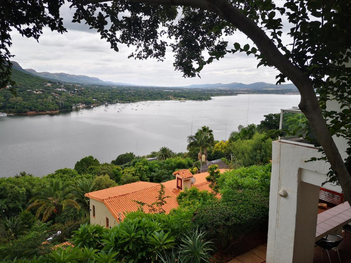 Bed and Breakfast Letamong Hartbeespoort Exteriér fotografie